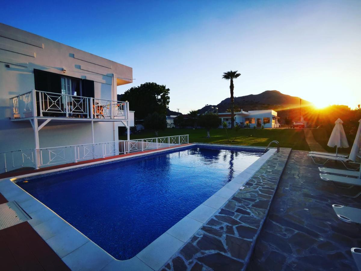 Rizia Bed & Breakfast *